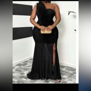 Elegant Black Evening Gown